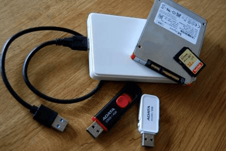 Obsah obrázku kabel, elektronika, přístroj, Elektronické zařízení
